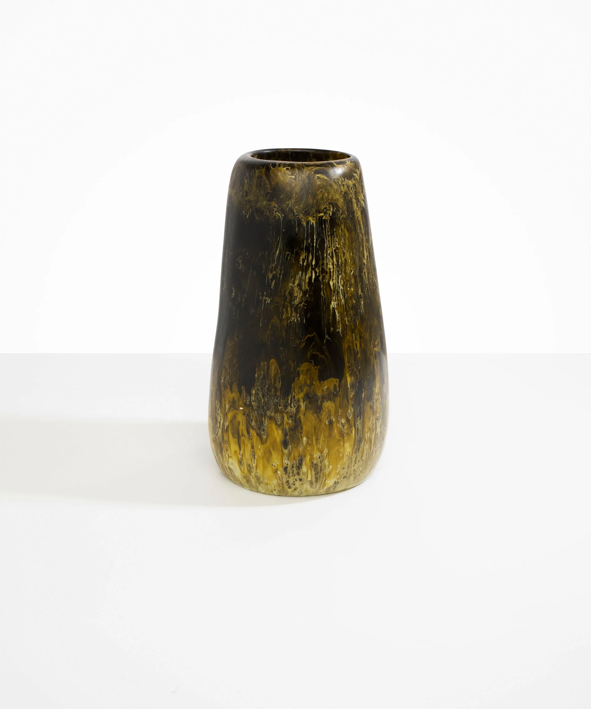 Grand Pebble Vase - Image 15