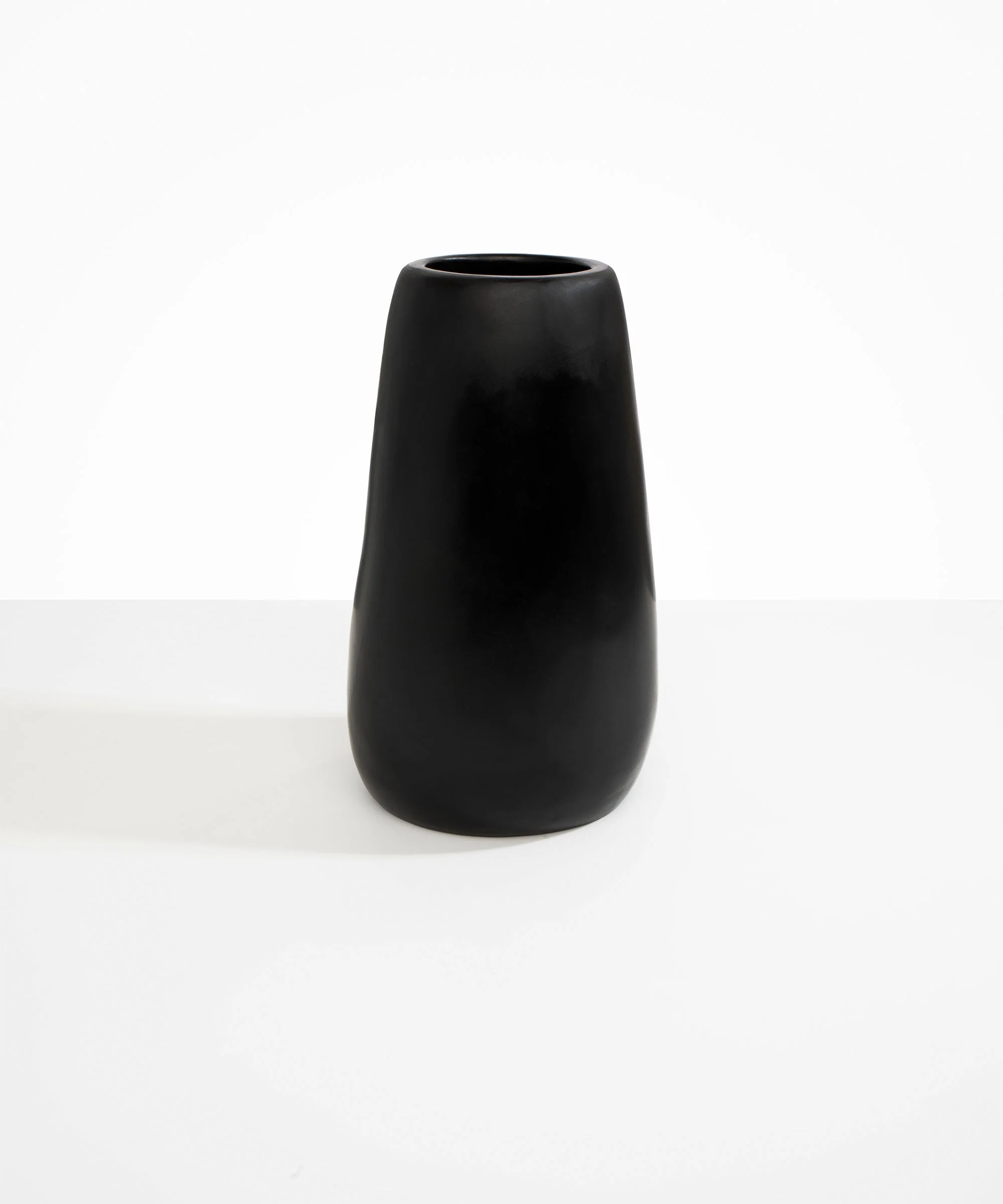 Grand Pebble Vase - Image 19