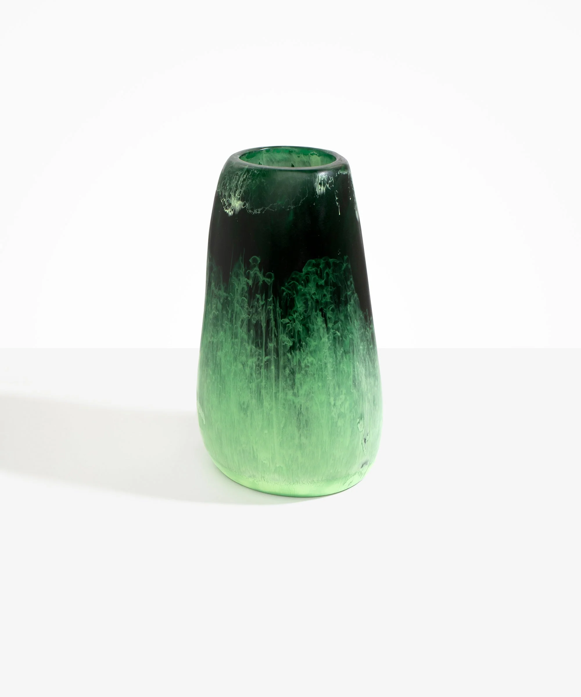 Grand Pebble Vase - Image 32