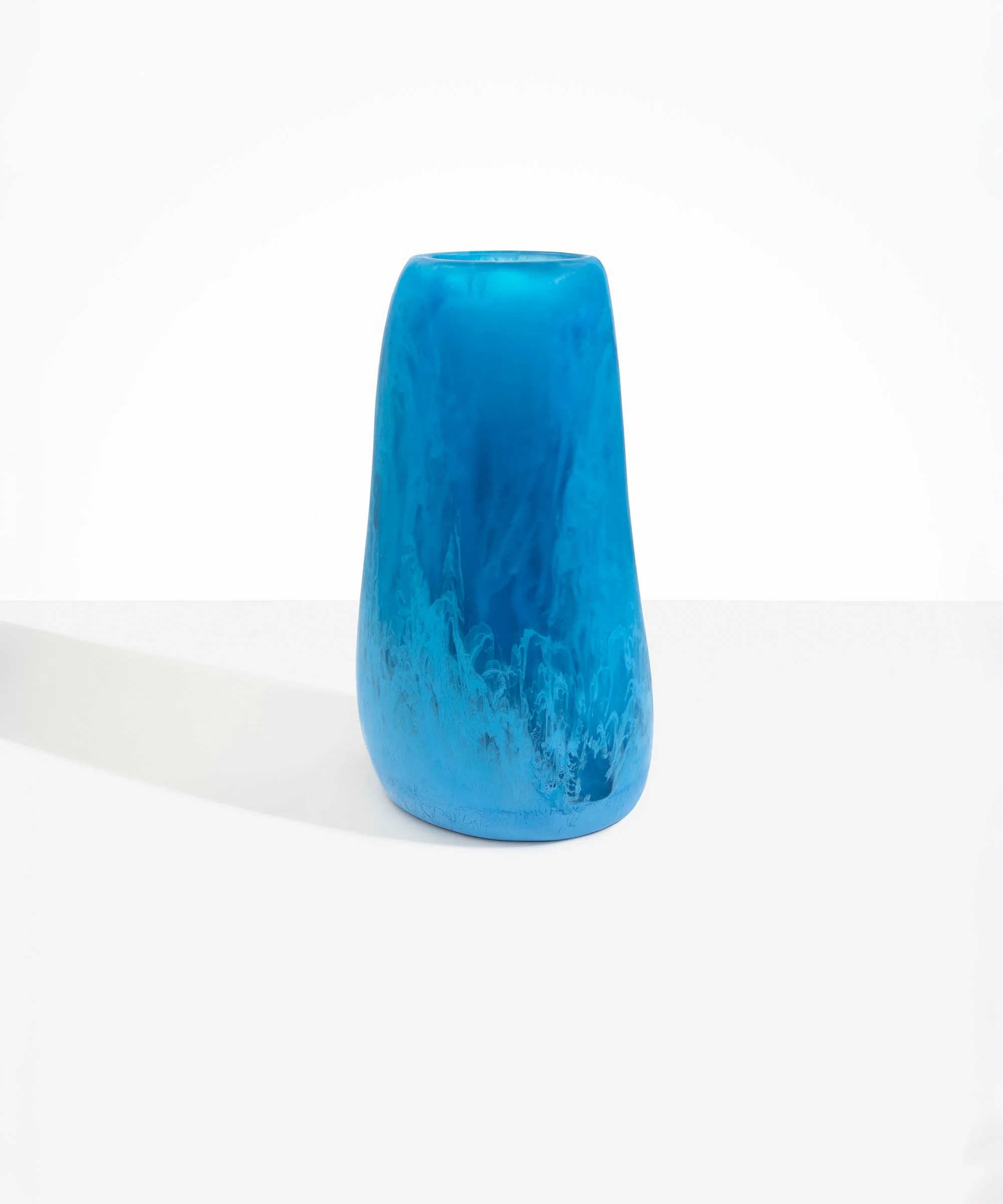 Grand Pebble Vase - Image 40