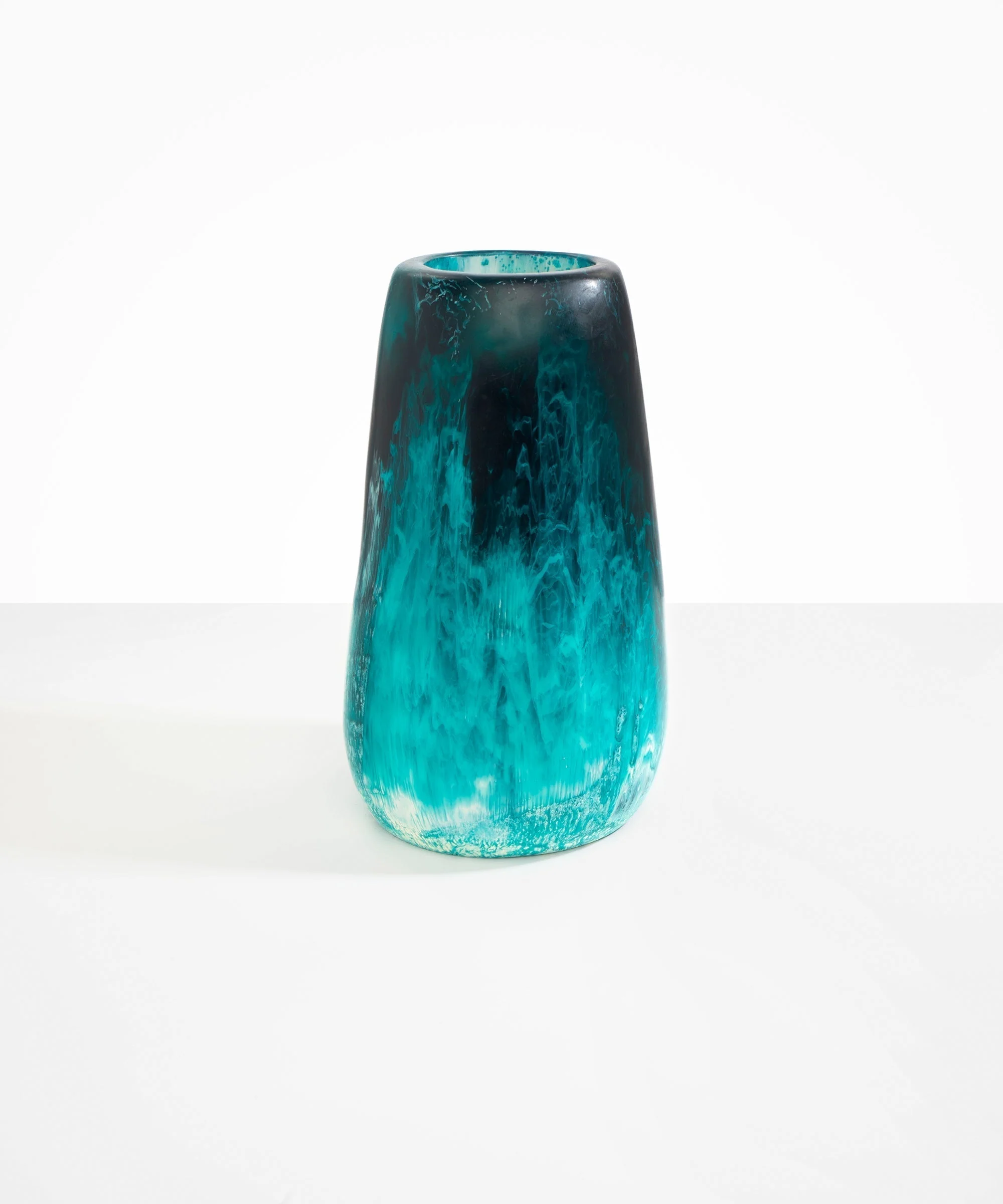 Grand Pebble Vase - Image 7