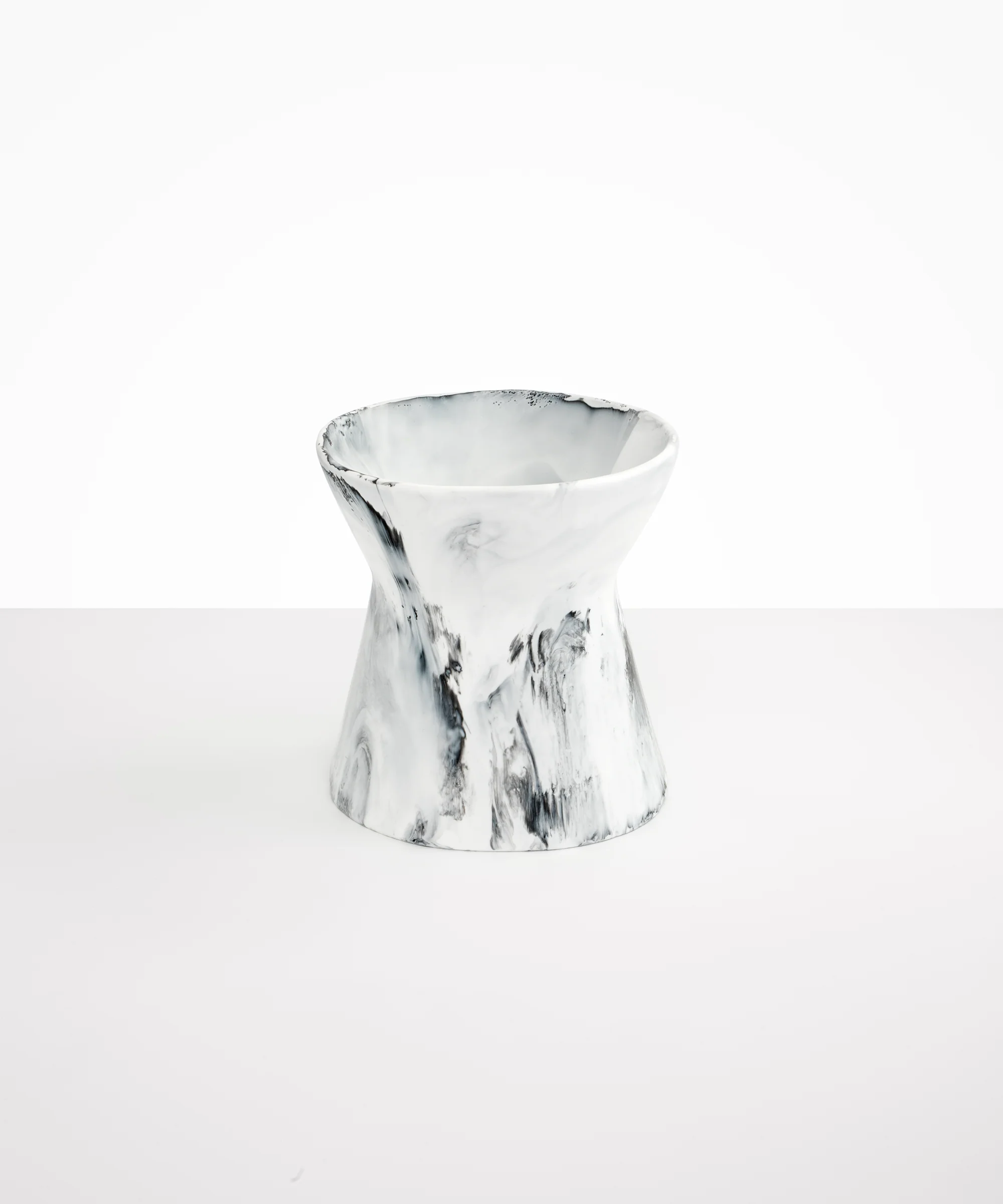Large Bow Vase - Image 10