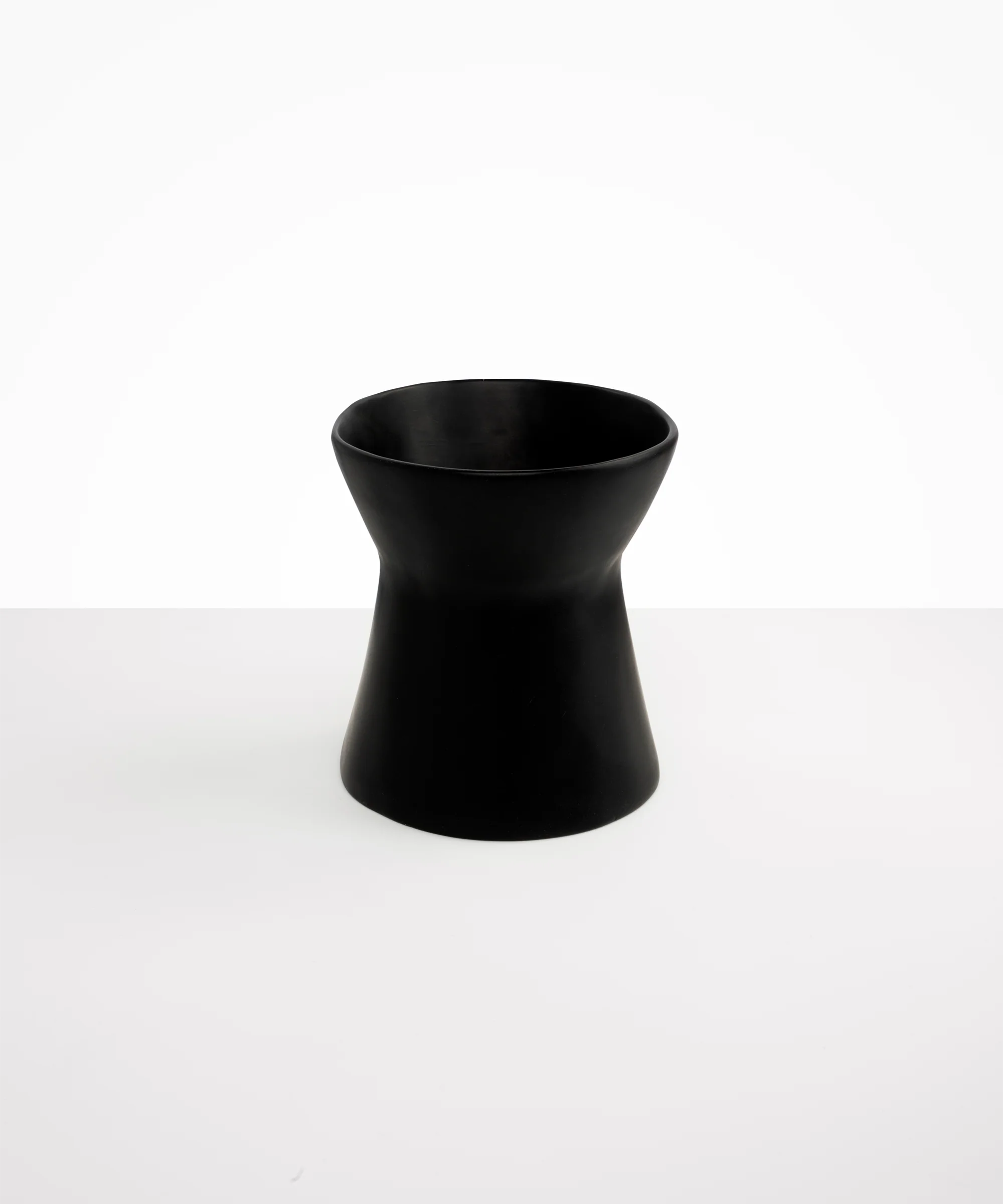 Large Bow Vase - Image 12