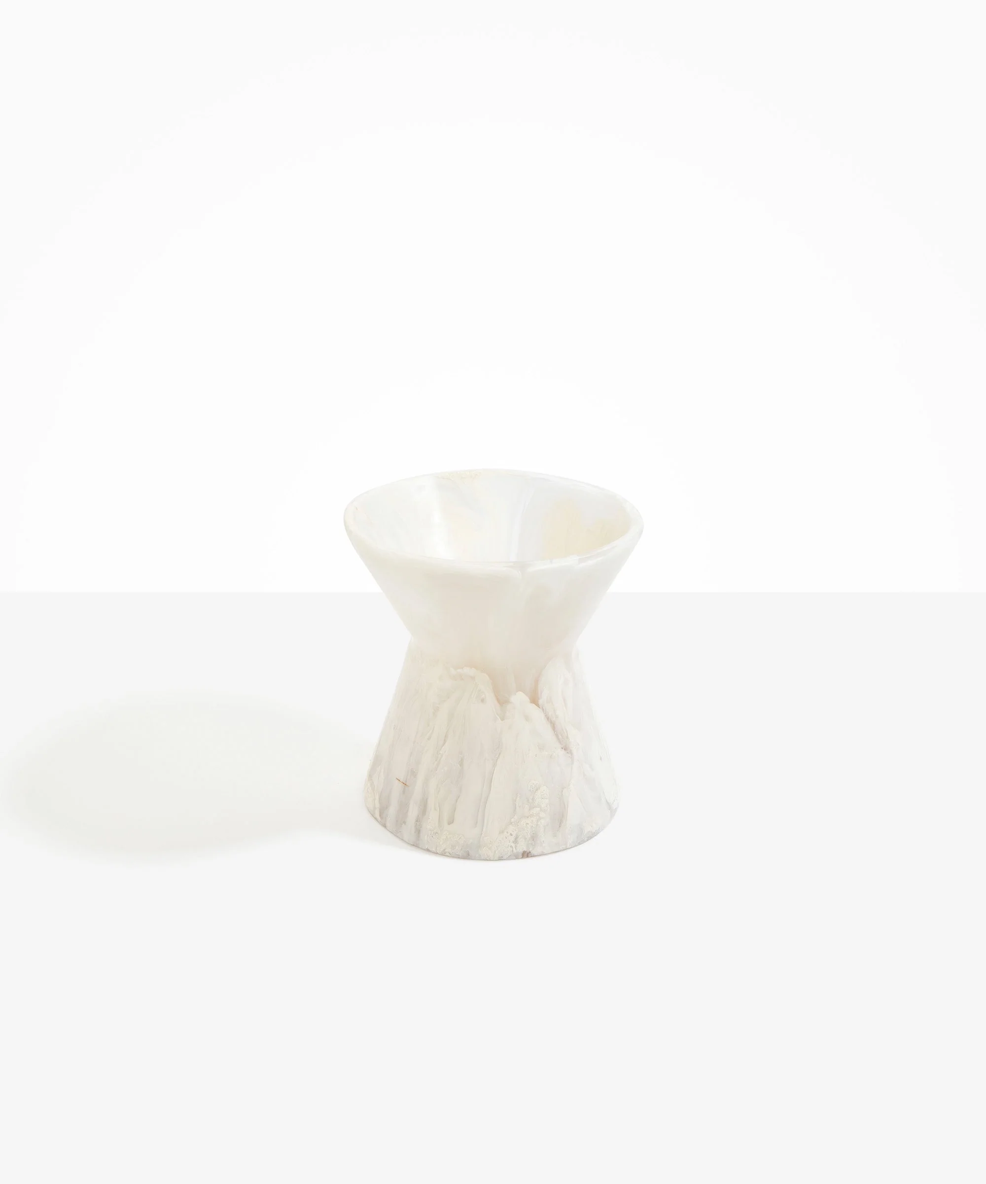 Medium Bow Vase - Image 4