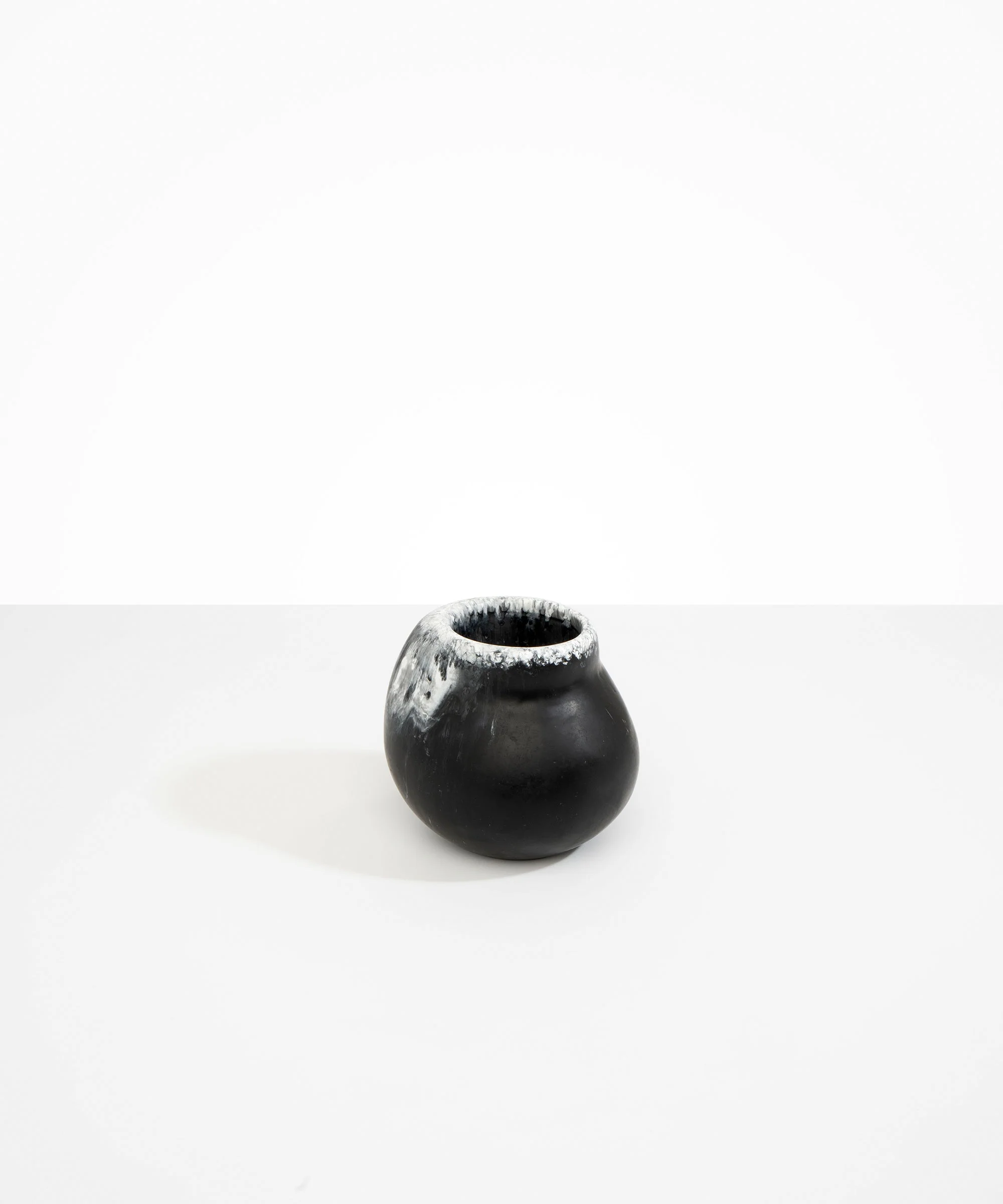 Medium Moss Vase - Image 10