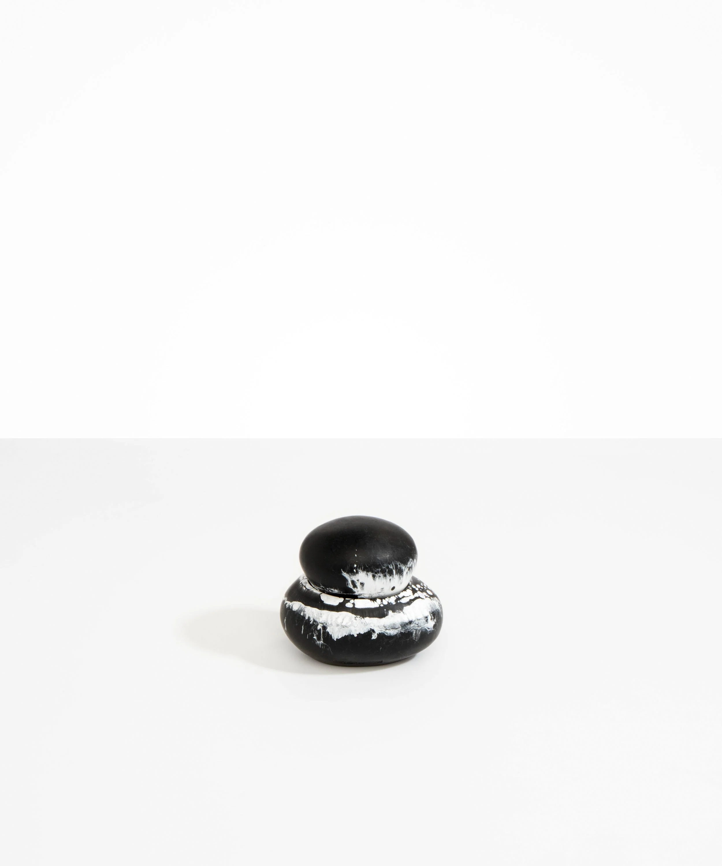 Medium Pebble Jar - Image 37