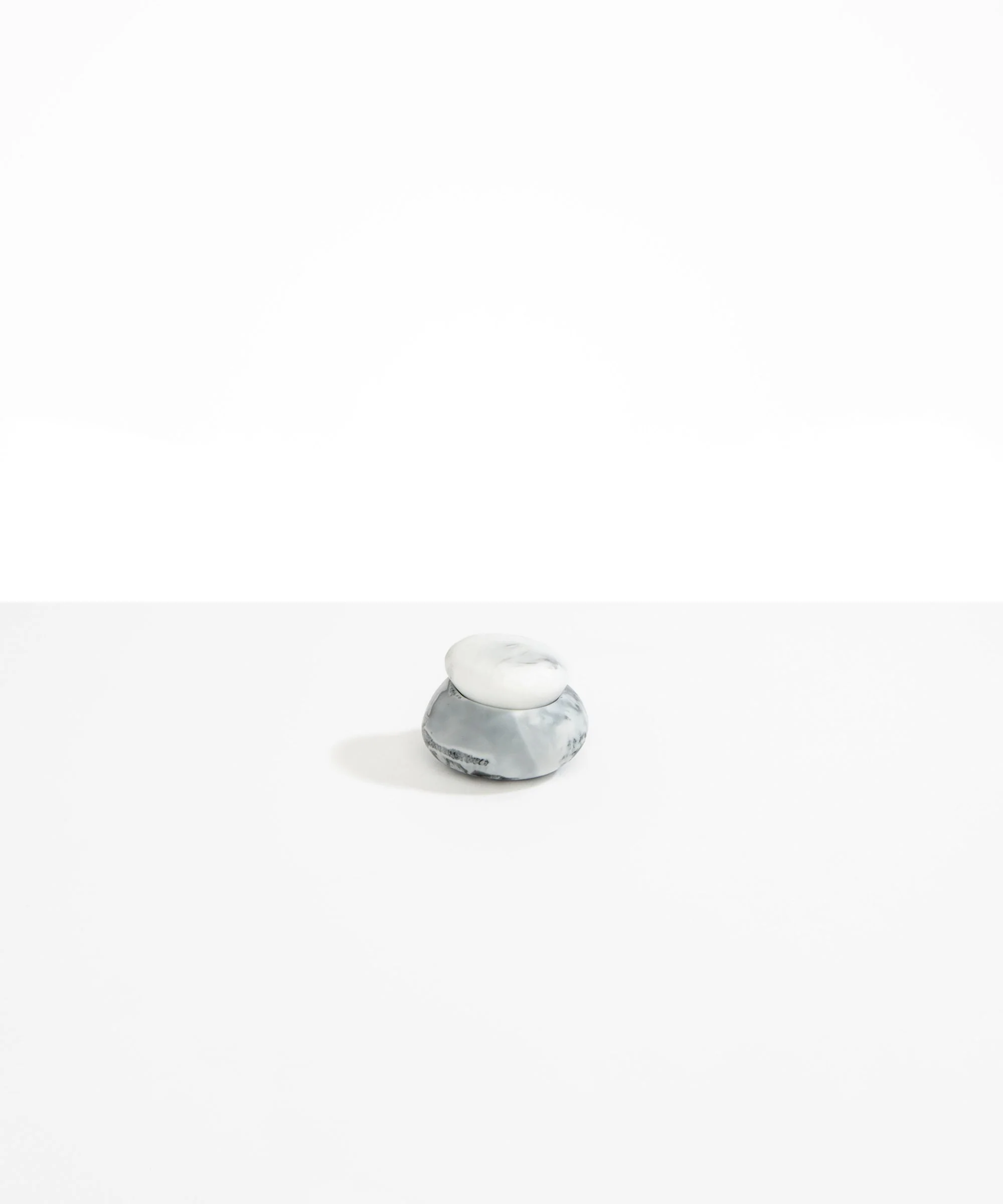 Small Pebble Jar - Image 27