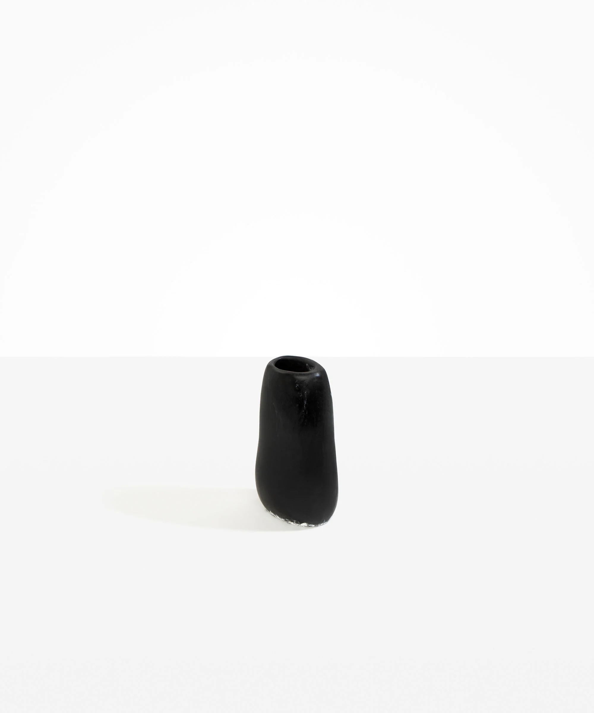 Small Pebble Vase - Image 38